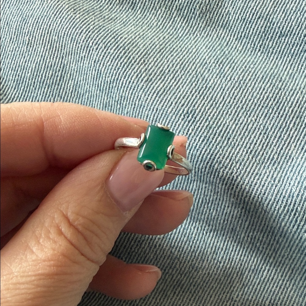 Emerald Sterling Silver Ring - Women Jewelry - Picture 2 of 5